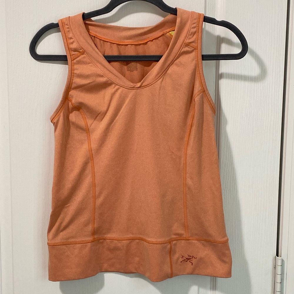 Arc'teryx Escala Athletic Outdoor/Gym Tank Top In Peach/Melon - Picture 8 of 9